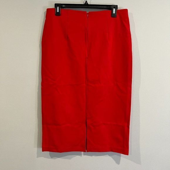 NWOT HALOGEN Red‎ Knee Length Pencil Skirt (M) - Picture 5 of 9